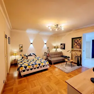 Superbe Calme Et Spacieux Appartement