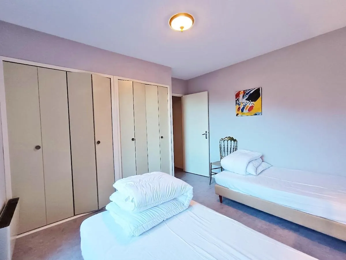 Frolise, T2, Centre, Wifi, Parking Couvert Gratuit, 4 Personnes Bagneres-de-Luchon 0*,